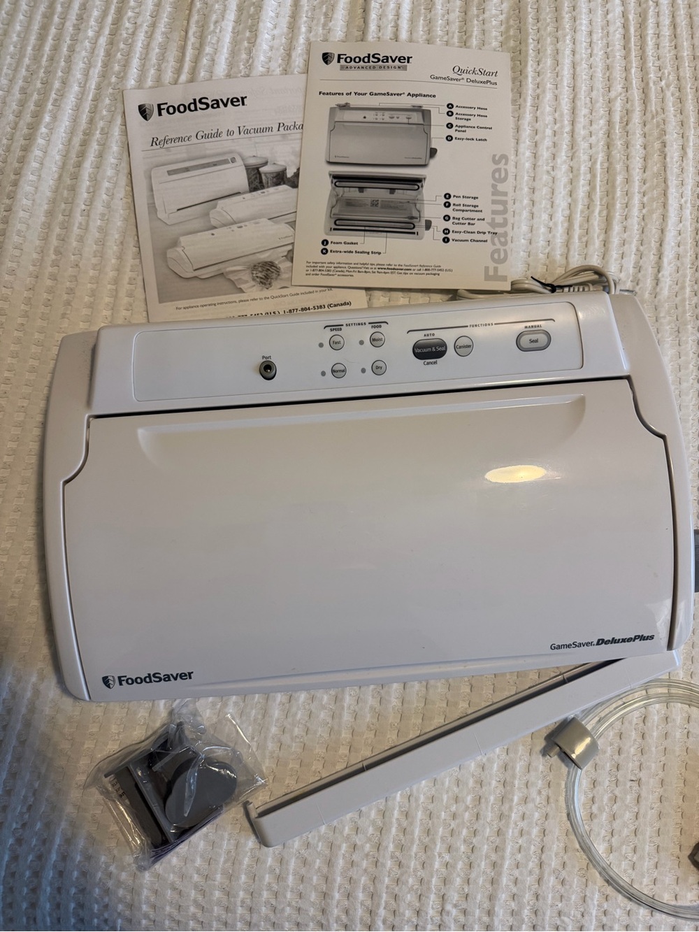 FoodSaver Deluxe Plus Vacuum Sealer